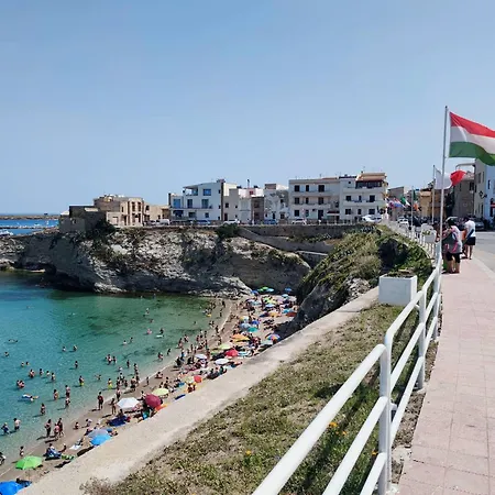 Jey Studio_independent Seafront * Terrasini
